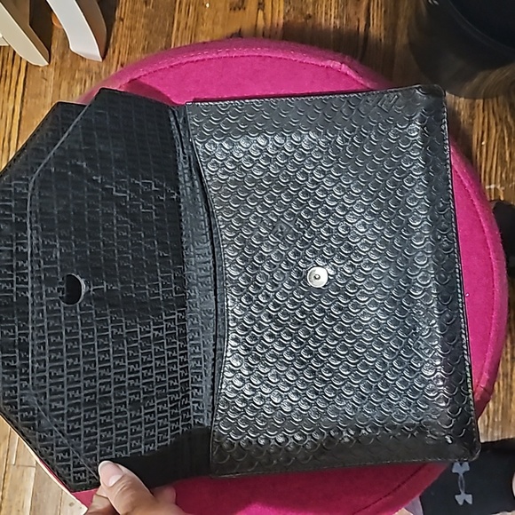 Fendi Envelope Pouch Black Medium - Picture 5 of 11